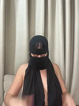 Snapshot of arabiaAna chatting on 07-01-26, 09:37 arabiaAna online show from 07-01-26, 09:37