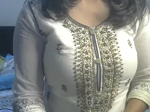 Snapshot of SiaraSiyA chatting on 01-23-25, 08:57 SiaraSiyA online show from 01-23-25, 08:57