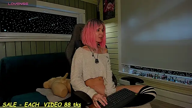 SandyChris online show from 01-06-26, 08:40