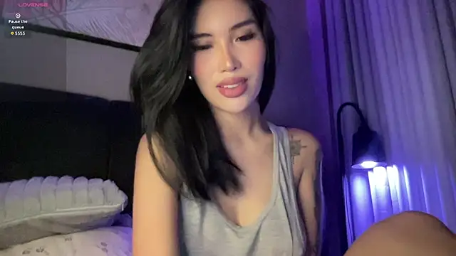 Snapshot of BadassBabee chatting on 11-03-25, 04:28 BadassBabee online show from 11-03-25, 04:28