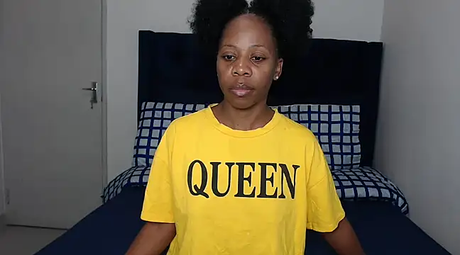 QUEENMANDYY online show from 03-03-25, 02:22