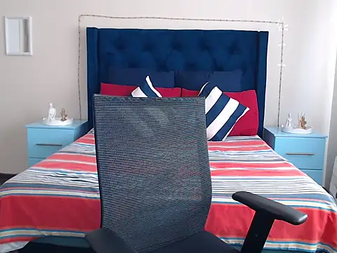 QUEENMANDYY online show from 03-26-26, 05:50