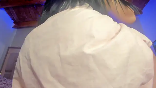 Snapshot of swt-booty chatting on 02-16-26, 05:00 swt-booty online show from 02-16-26, 05:00