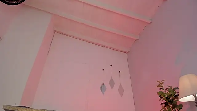 Snapshot of swt-booty chatting on 11-13-25, 06:45 swt-booty online show from 11-13-25, 06:45