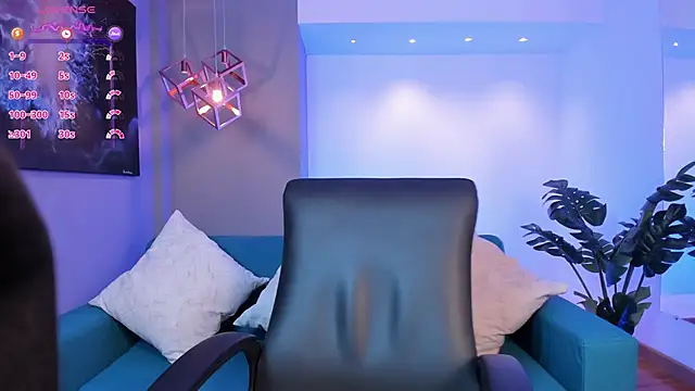 miataylorr1 online show from 10-29-25, 11:42