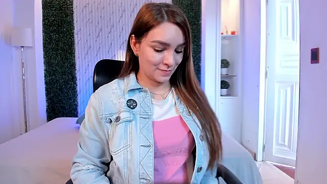 miataylorr1 online show from 10-31-25, 12:13