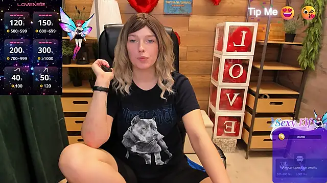 Snapshot of _fiona_Love chatting on 02-22-25, 08:42  fiona Love online show from 02-22-25, 08:42