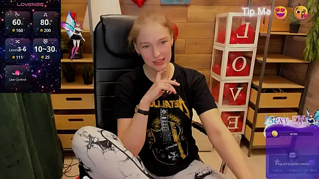 Snapshot of _fiona_Love chatting on 03-15-25, 09:49  fiona Love online show from 03-15-25, 09:49
