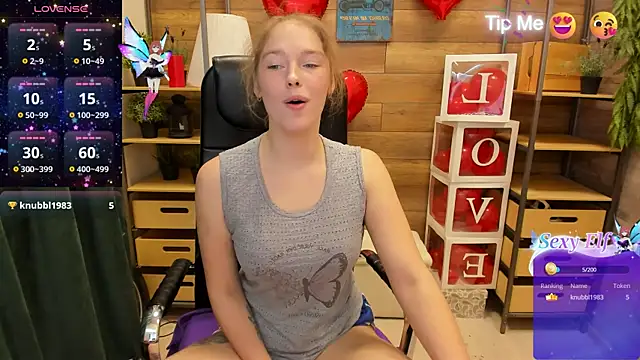 Snapshot of _fiona_Love chatting on 03-05-25, 09:04  fiona Love online show from 03-05-25, 09:04