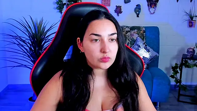 CeceliaJohnson online show from 10-17-25, 08:06