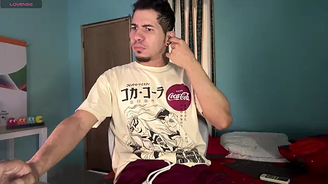 Snapshot of steven_clain chatting on 05-15-26, 01:42 steven clain online show from 05-15-26, 01:42