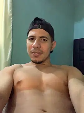 Snapshot of steven_clain chatting on 03-05-25, 04:24 steven clain online show from 03-05-25, 04:24