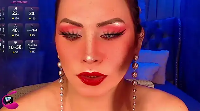 Snapshot of QUEEN_GIAMOORE69 chatting on 03-02-25, 11:06 QUEEN GIAMOORE69 online show from 03-02-25, 11:06