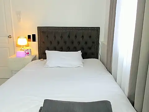 cyberanita online show from 05-24-26, 04:23