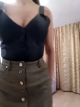 baby sweet girl  online show from 03-15-26, 09:11