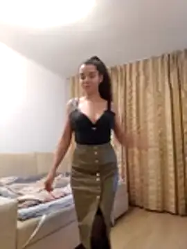 baby sweet girl  online show from 03-28-26, 10:00