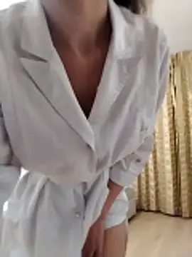 baby sweet girl  online show from 10-15-25, 08:06