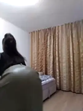 baby sweet girl  online show from 04-12-26, 09:40