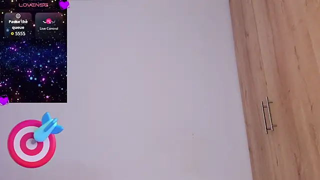 Snapshot of Eva_paradisee chatting on 10-21-25, 11:26 Eva paradisee online show from 10-21-25, 11:26