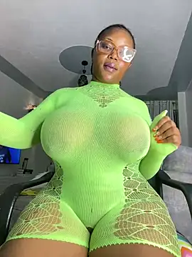 Snapshot of Hyra_Ari chatting on 02-27-25, 06:31 Hyra Ari online show from 02-27-25, 06:31