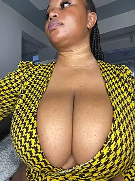 Hyra Ari online show from 02-14-26, 06:02