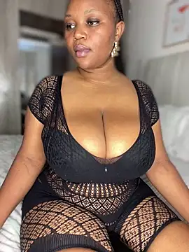 Hyra Ari online show from 10-30-25, 09:07