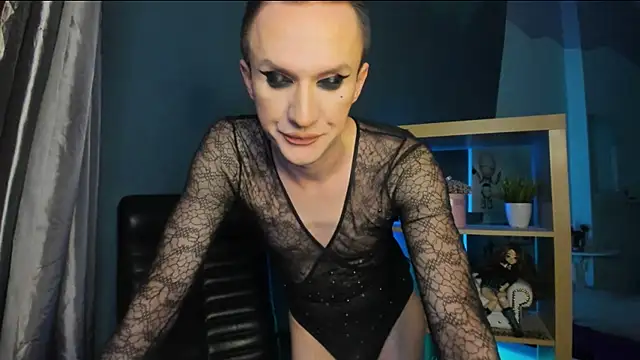 Cristal Connors online show from 12-17-24, 07:26