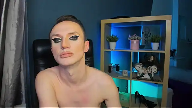 Cristal Connors online show from 12-16-24, 04:49