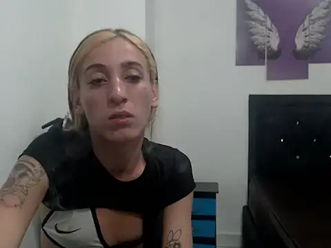 andreahhill online show from 04-26-26, 02:36