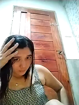 Snapshot of MS_Isabella_Snow92 chatting on 02-13-26, 01:05 MS Isabella Snow92 online show from 02-13-26, 01:05