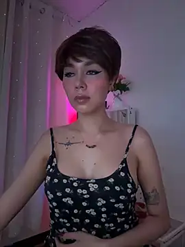 Snapshot of Salsallita chatting on 12-05-25, 12:48 Salsallita online show from 12-05-25, 12:48