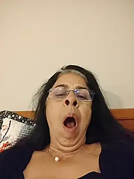 Susannemilf online show from 11-13-25, 12:42