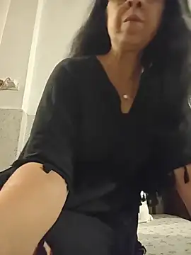 Susannemilf online show from 04-17-26, 05:27