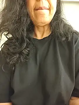 Susannemilf online show from 01-11-26, 01:23