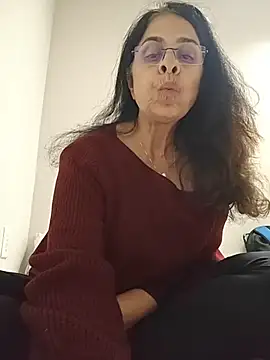 Susannemilf online show from 11-17-25, 12:58