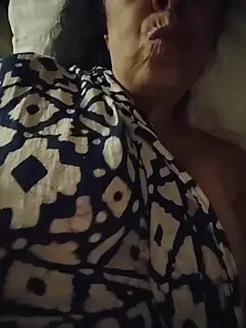 Susannemilf online show from 05-10-26, 04:20