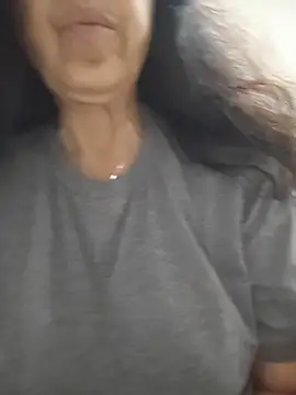 Susannemilf online show from 11-17-25, 02:21