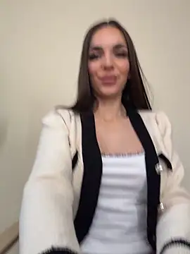 Snapshot of Bad_Giorgia chatting on 03-08-26, 10:18 Bad Giorgia online show from 03-08-26, 10:18