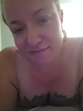 julimonroe online show from 06-30-26, 02:11