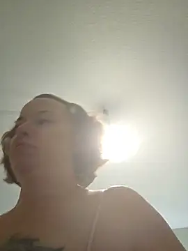 julimonroe online show from 05-27-26, 03:47