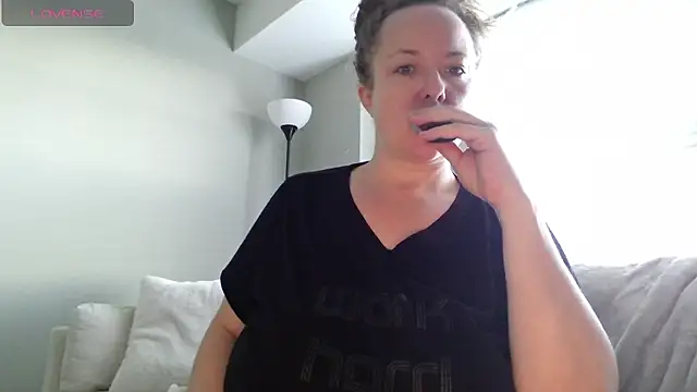 julimonroe online show from 01-12-26, 02:46