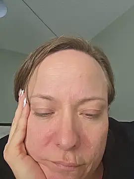julimonroe online show from 06-11-26, 03:03
