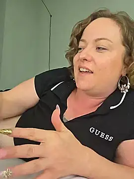 julimonroe online show from 05-15-26, 11:47