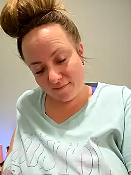 julimonroe online show from 04-10-26, 01:12