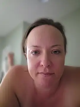 julimonroe online show from 07-08-26, 05:08