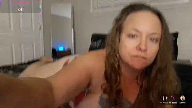 julimonroe online show from 10-19-25, 01:30