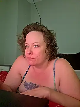 julimonroe online show from 04-22-26, 02:51