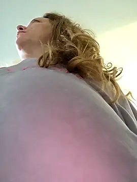 julimonroe online show from 01-15-26, 03:15