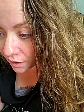 julimonroe online show from 02-23-26, 07:03