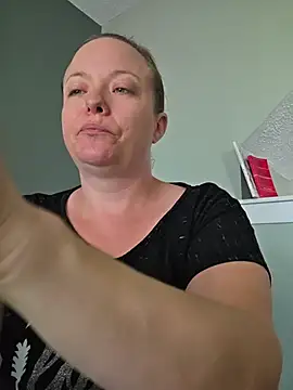 julimonroe online show from 07-16-26, 07:00